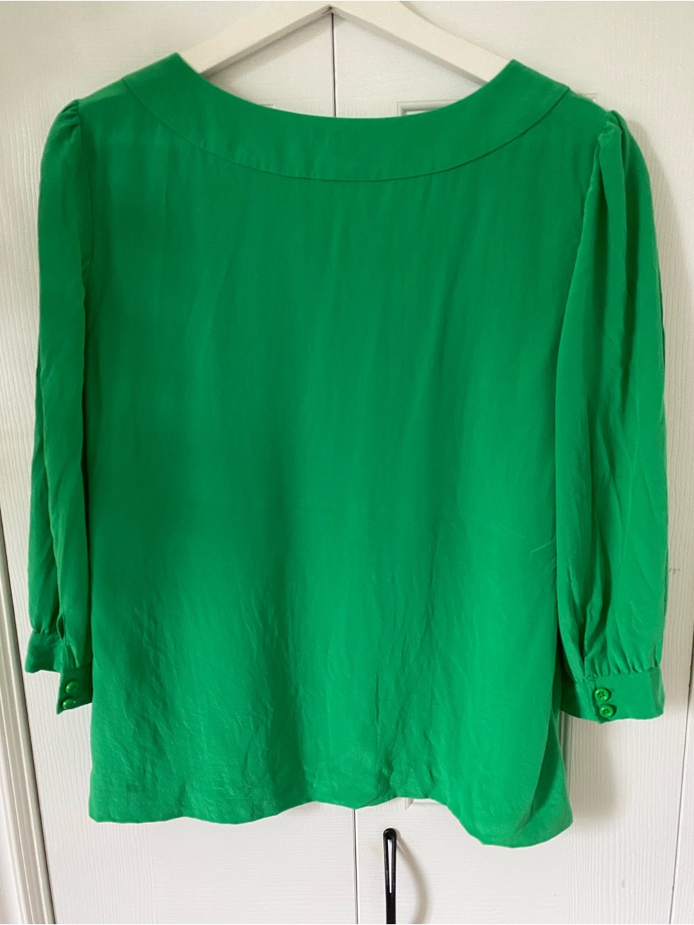 kate spade 100% Silk Kelly Green pleat front blouse 3/4 sleeve Size Medium - Picture 2 of 14